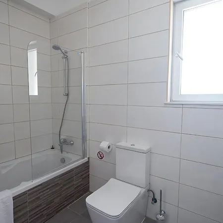Miramar, Luxury And New 5bdr With Pool And Stunning Sea Views *