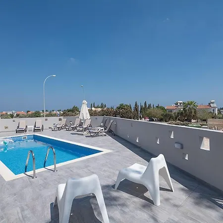 Miramar, Luxury And New 5bdr With Pool Protaras