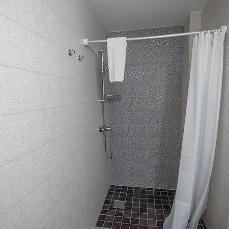 Miramar, Luxury And New 5bdr With Pool Villa