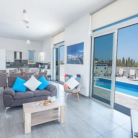 Miramar, Luxury And New 5bdr With Pool * Protaras