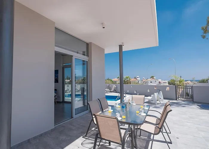 Villa Miramar, Luxury And New 5bdr With Pool