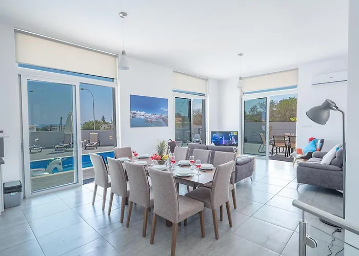 Miramar, Luxury And New 5bdr With Pool * Protarász