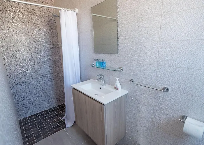 Villa Miramar, Luxury And New 5bdr With Pool *