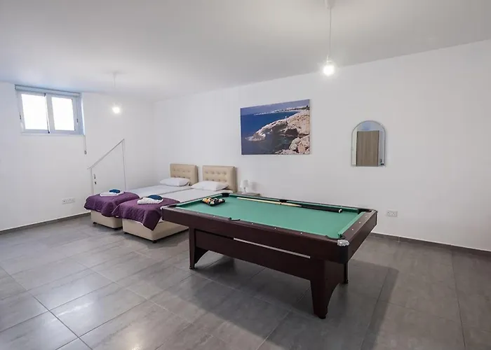 Villa Miramar, Luxury And New 5bdr With Pool Protarász